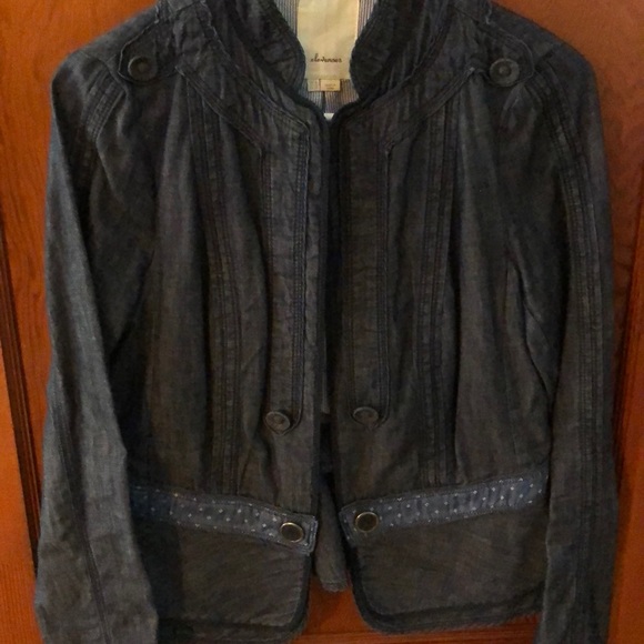 Blazer - Picture 6 of 8